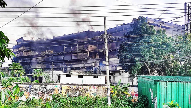 ‘নাশকতা ও সন্ত্রাস বিমায়’ আগ্রহী হচ্ছেন উদ্যোক্তারা ‘নাশকতা ও সন্ত্রাস বিমায়’ আগ্রহী হচ্ছেন উদ্যোক্তারা