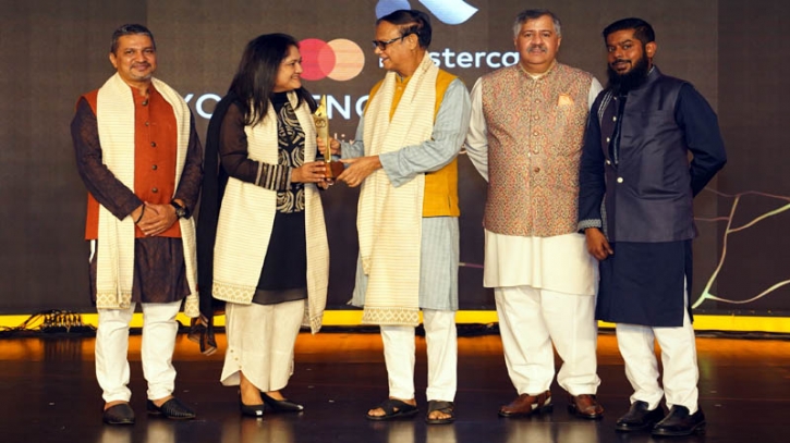 চতুর্থবার ‘মাস্টারকার্ড এক্সিলেন্স অ্যাওয়ার্ড’ পেলো বিকাশ চতুর্থবার ‘মাস্টারকার্ড এক্সিলেন্স অ্যাওয়ার্ড’ পেলো বিকাশ
