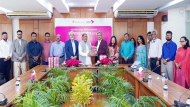 বিশ্বসাহিত্য কেন্দ্রের বইপড়া কর্মসূচিতে আরও ৪০ হাজার বই দিল বিকাশ