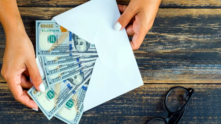 নির্বাচনকে কেন্দ্র করে প্রবাসী আয় বেড়েছে