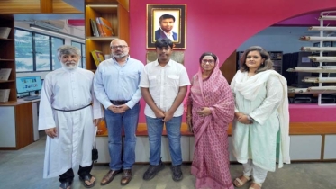 বিকাশ কর্মকর্তার স্মরণে সেন্ট যোসেফ স্কুলের লাইব্রেরি আধুনিকায়ন